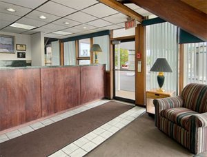 Howard Johnson Express Inn