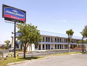 Bardenton Howard Johnson Express Inn