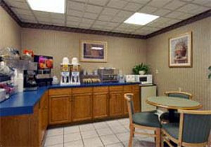 Howard Johnson Express Inn