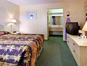 Howard Johnson Express Inn & Suites