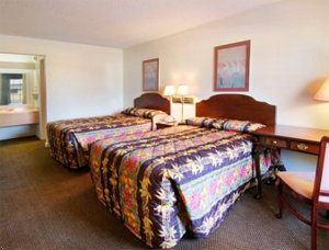 Howard Johnson Express Inn & Suites