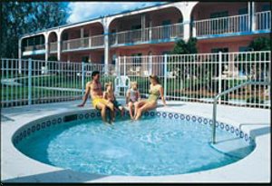 Howard Johnson Express Inn & Suites