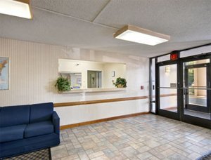 Howard Johnson Express Inn