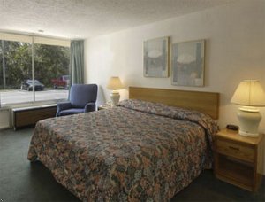 Howard Johnson Inn - Daytona Beach/Deland