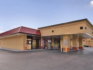 Howard Johnson Express Inn - Tupelo