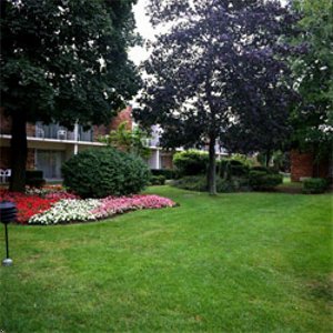 Howard Johnson Inn & Suites - Toronto East