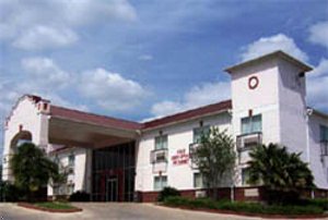 Howard Johnson Inn And Suites San Antonio/Balcones Heights