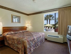 Howard Johnson Inn & Suites