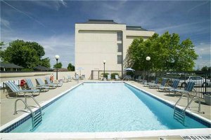 Hampton Inn Louisville-Clarksville