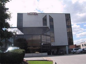 Montecassino Hotel And Suites