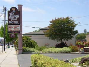 Hitching Post Motel