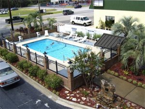 Travelers Inn And Suites