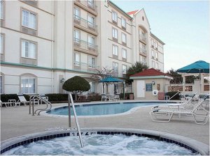 La Quinta  Inn & Suites Arlington South