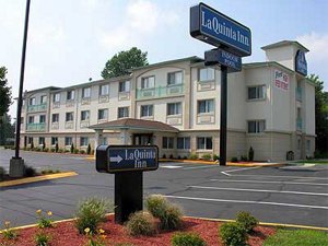 La Quinta Inn Indianapolis North At Pyramids