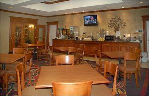 La Quinta Inn & Suites