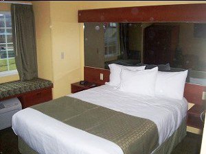 Microtel Inn & Suites