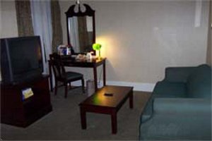 Amerihost Inn And Suites New Orleans