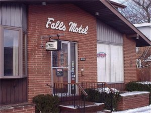 Falls Motel