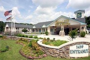 Quality Inn & Suites Biltmore East