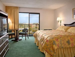 Ramada Inn Philadelphia Airport South