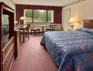 Ramada Limited Lake George