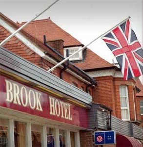 Brook Hotel By Resort Bookings