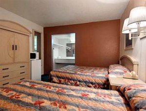 Super 8 Motel Orlando/Kissimmee Suites