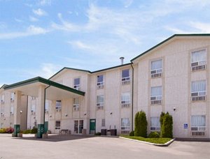 Super 8 Motel - Dauphin