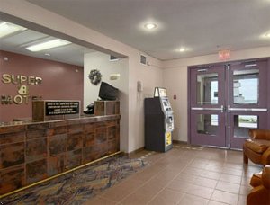 Super 8 Motel - Swift Current