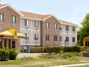 Lenexa/Overland Park Super 8 Motel