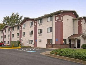 College Park Super 8 Motel