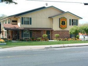 Lee Super 8 Motel