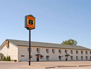 Super 8 Motel - Glencoe