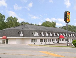 Super 8 Motel - Platteville