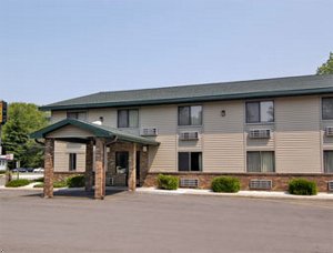 Super 8 Motel - Marinette