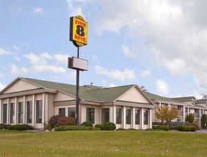 Hudson Super 8 Motel