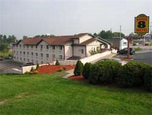 Pittsburgh Airport Super 8 Motel