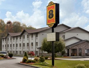 Altoona Super 8 Motel