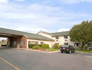 Super 8 Motel - Henrietta/Rochester Area