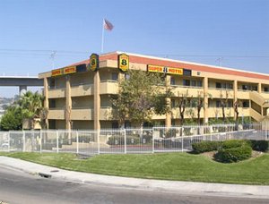 Mission Valley/Stadium Super 8 Motel