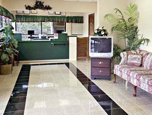 Super 8 Motel - Suwanee, Ga