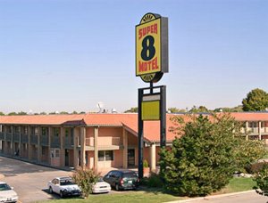 Super 8 Motel Tulsa/East/Airport