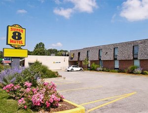 Super 8 Motel - Tillsonburg