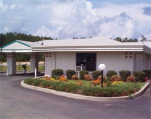 Super 8 Motel - Chipley