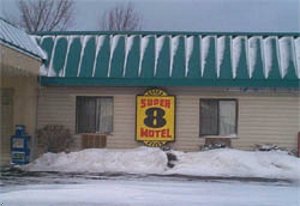 Super 8 Motel - Utica