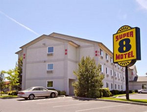 Redmond Super 8 Motel