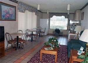 Super 8 Motel - Kenly