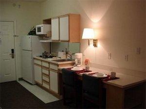 Crestwood Suites - Austin