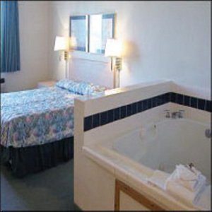 Holiday Plaza Sequim Inn