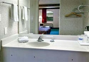 Houston East/Channelview Travelodge Suites